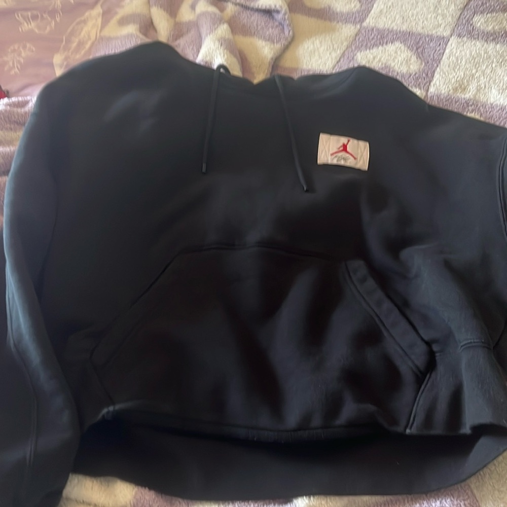 Practically brand new nike jordan cropped hoodie